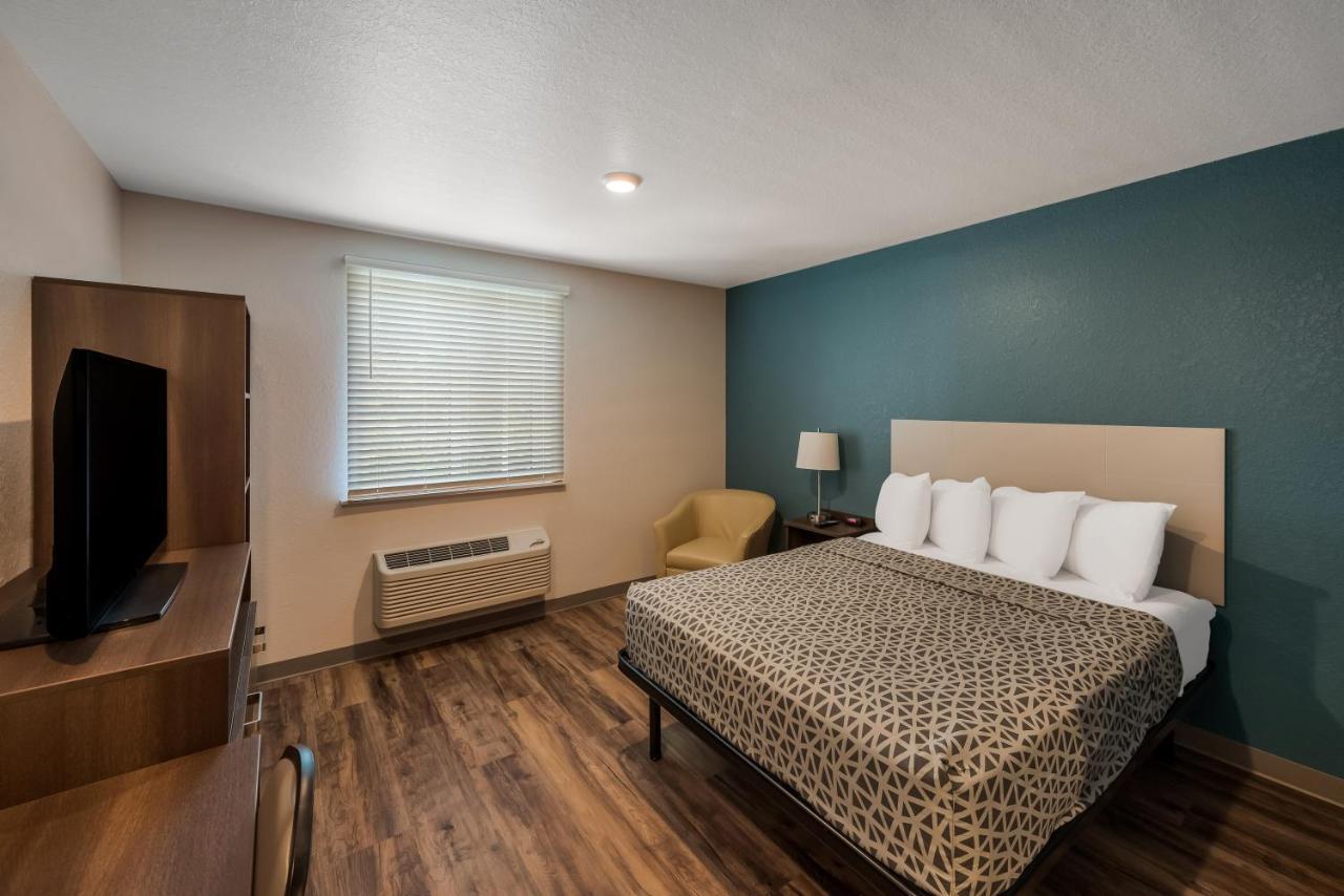 Woodspring Suites West Palm Beach Century Village  Екстериор снимка